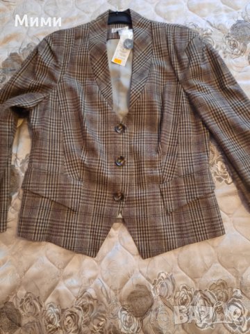 Ново дамско сако Danini 