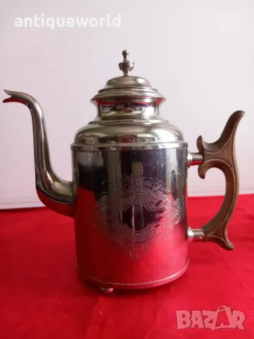 Стара Посребрена Кана , Чайник с Монограм