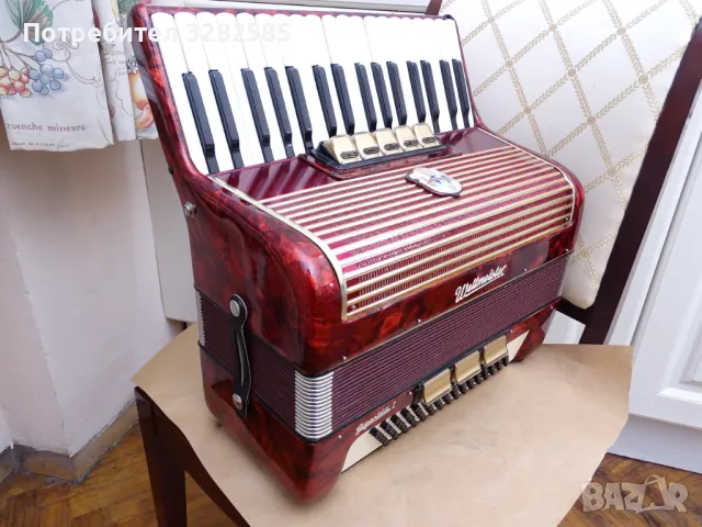 Акордеон Велтмайстер Гигантили 80 баса, снимка 7 - Акордеони - 48137211