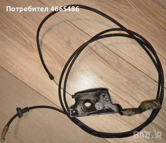 Хонда ЦРХ 89/90г. Оригинална брава преден капак, снимка 4 - Части - 53091859