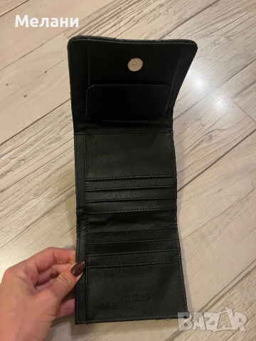 Нови дамски портмонета Guess с кутия, снимка 8 - Портфейли, портмонета - 52240781