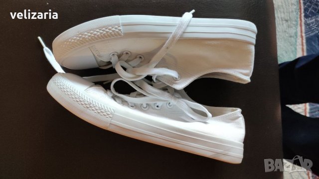 Бели кецове N 40 (38), снимка 2 - Детски гуменки - 33422266
