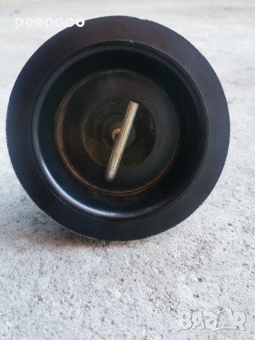 Стойка за резервната гума за Мазда 2 , снимка 2 - Части - 43882003