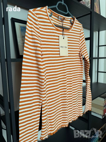 Блуза ONLY, снимка 3 - Блузи с дълъг ръкав и пуловери - 51695867