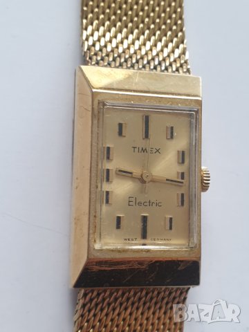 Позлатен дамски часовник Timex Electric, снимка 3 - Дамски - 40287588