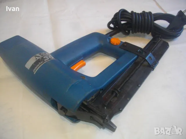 AEG West Germany КОМБИНИРАН ЕЛЕКТРИЧЕСКИ ТАКЕР ПРОФИ ТЕЖКИ НАТОВАРВАНИЯ 16-19мм скоба/25-30мм пирони, снимка 4 - Други инструменти - 47662026