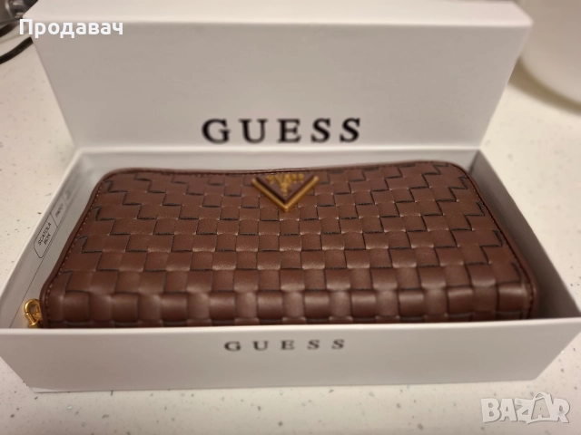 Нов портфейл Guess