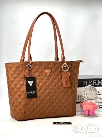 чанти Guess ➡️40cm⬆️28cm 🌟, снимка 15 - Чанти - 52093184