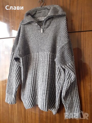 Продавам два мъжки вълнени пуловера, запазени по 20 лв.