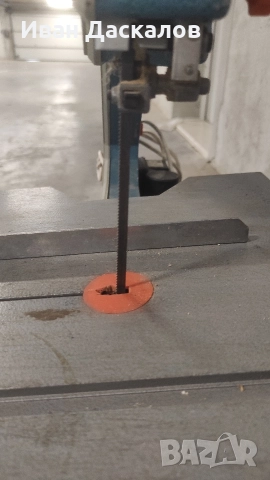 Банциг настолен Black & Decker, снимка 5 - Триони и циркуляри - 52919290