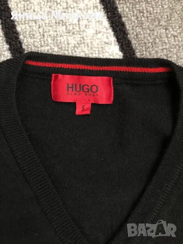 Дамски пуловер Hugo Boss, снимка 3 - Други - 47737378