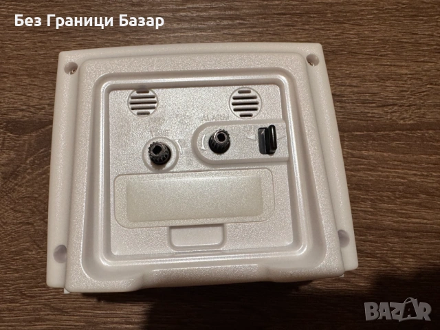 Нов Часовник Класически настолен кварцов будилник с аларма – бял дизайн, снимка 2 - Други стоки за дома - 53357640