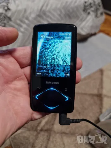 Мултимедиен плеър Samsung YP-Q1 - 4 GB , снимка 3 - MP3 и MP4 плеъри - 47618536