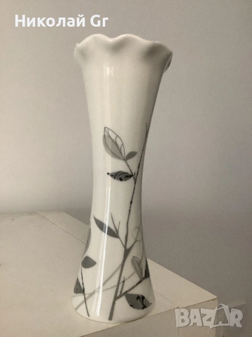 Ваза за цветя порцелан производство Германия отличен състояние височина 18 см