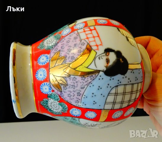 Японска порцеланова ваза Сацума,злато,урна. , снимка 9 - Вази - 26834882