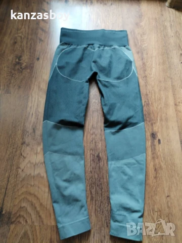 Gymshark - дамски фитнес клин S, снимка 8 - Клинове - 50583953