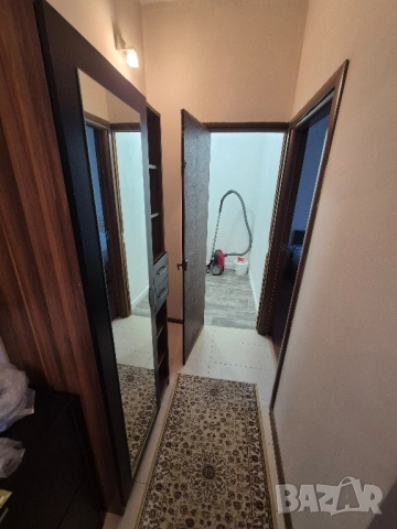 Тристаен апартамент в ж.к. Свобода, снимка 7 - Апартаменти - 51803595