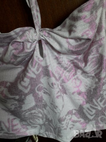 Бюстие бяло с лилаво на фигури Мерилин Монро ново, снимка 2 - Корсети, бюстиета, топове - 29020699