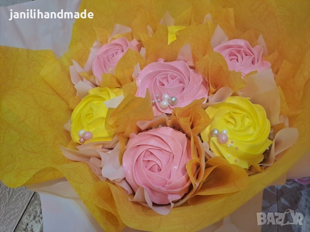 Букет от маслени кексчета, снимка 3 - Подаръци за жени - 52685386