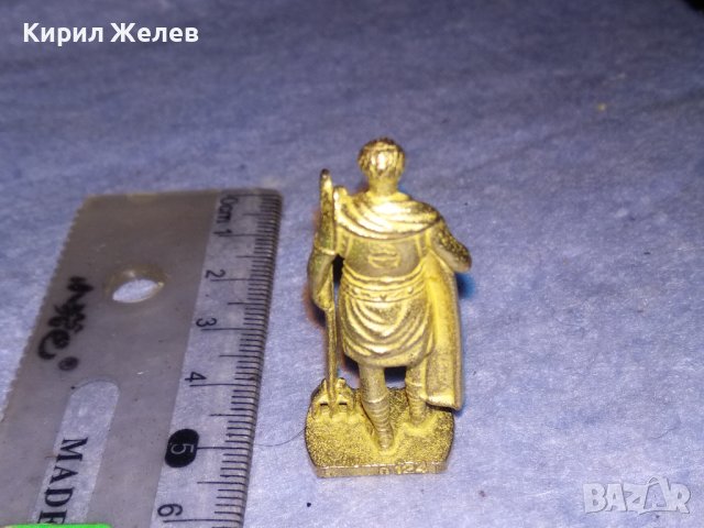 СТАРО МЕТАЛНО ВОЙНИЧЕ КИНДЕР - РИМЛЯНИН с ПОЗЛАТА РЯДКО За КОЛЕКЦИЯ 26868, снимка 7 - Колекции - 40392572