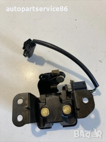 Брава за заключване на заден капак за KIA Sportage 2.7 (2007), снимка 2 - Части - 53429572