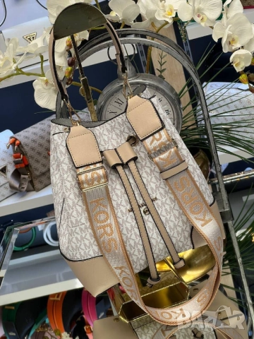 чанти michael kors, снимка 8 - Чанти - 51440988