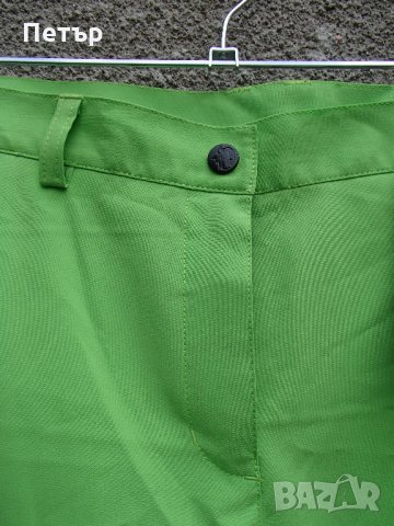 Продавам нов дамски зелен лек летен разтеглив бързосъхнещ панталон Black Yak, снимка 5 - Панталони - 28191667