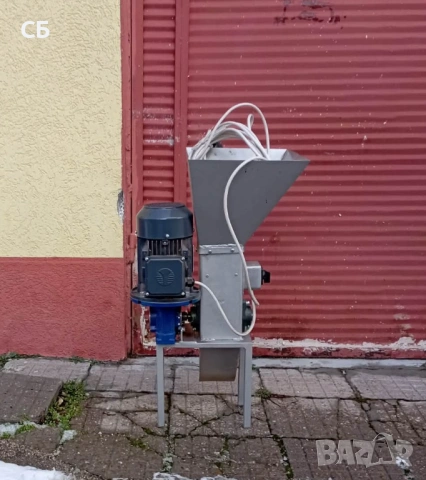 Машина за чупене на орехи, лешници, кайсиеви ядки, бадеми на трифазен ток, снимка 6 - Градинска техника - 53106674