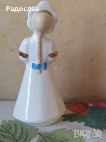 СССР статуетка Момиче с гълъб ЗиК, снимка 3 - Статуетки - 52265945