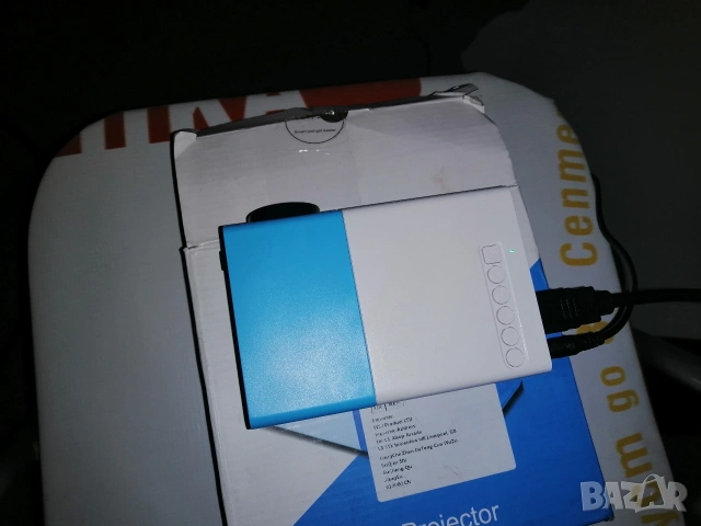 Мини LED проектор , снимка 12 - Плейъри, домашно кино, прожектори - 53436699