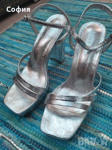 Сребърни сандали Sinsay