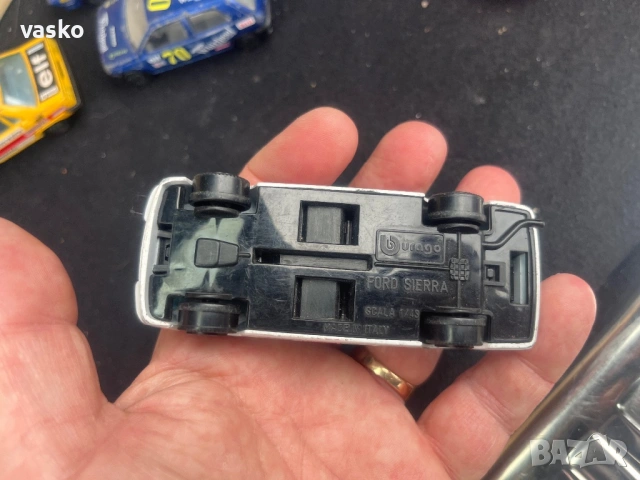 Burago Italy 1:43 Siera, снимка 6 - Колекции - 53404633