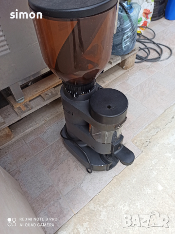 Професионална кафемелачка La chimbali , снимка 2 - Обзавеждане за заведение - 36411480