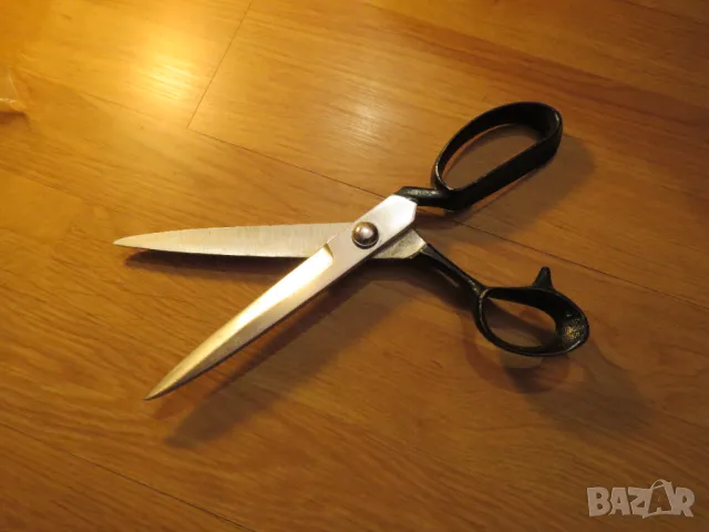 Солидна професионална шивашка ножица с отличен ряз за шивачи и ценители  шивач