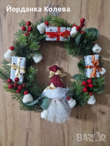 Коледен венец с гномче, снимка 2 - Коледни подаръци - 52424537