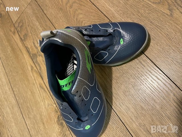 Футболни обувки lotto, 34 номер, снимка 7 - Футбол - 43575662