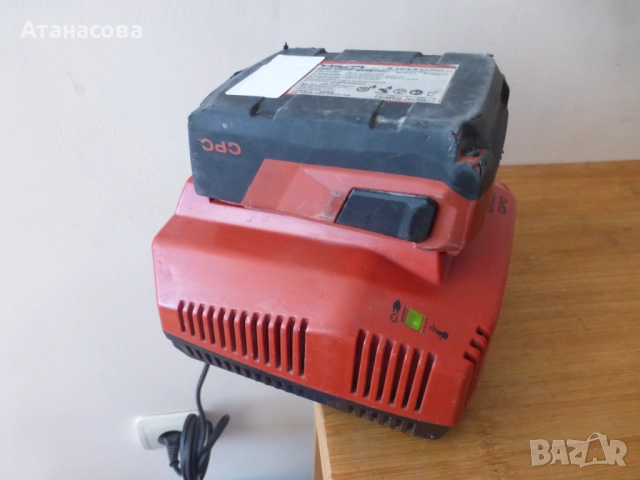 Бързо зарядно С 4/36-350 за батерии HILTI Хилти, снимка 9 - Други инструменти - 52938169