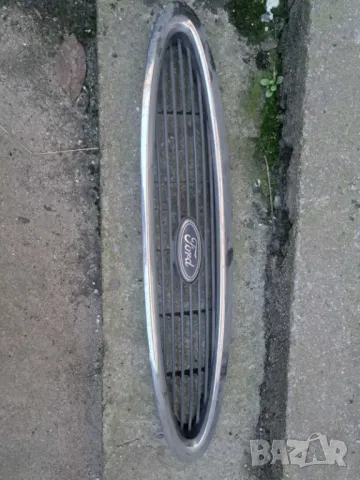 Решетка за форд мондео 2001