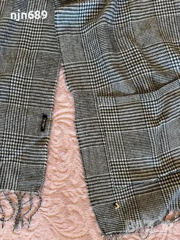 Twin set голям шал, снимка 3 - Шалове - 47849314