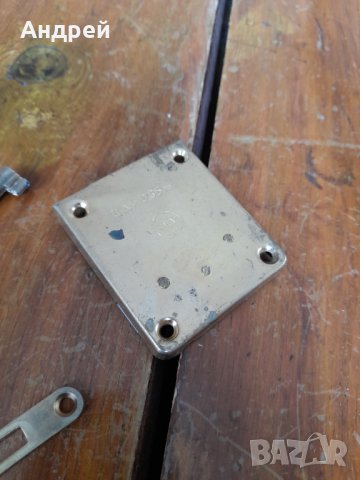 Стара брава,бравичка #11, снимка 4 - Други ценни предмети - 32275627