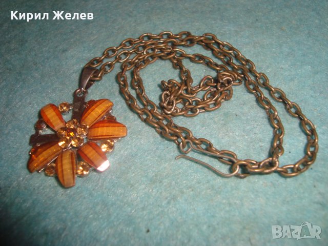 ФЛОРАЛЕН МЕДАЛЬОН - ЦВЕТЕ с ЦИТРИН и ЦВЕТНИ КРИСТАЛИ и ВИНТИДЖ БРОНЗОВА ВЕРИЖКА 25158, снимка 2 - Колиета, медальони, синджири - 35364310