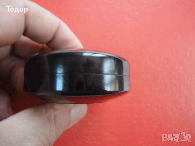 Страхотна немска бакелитова  кутийка Lindwurm 2, снимка 4 - Антикварни и старинни предмети - 43526532