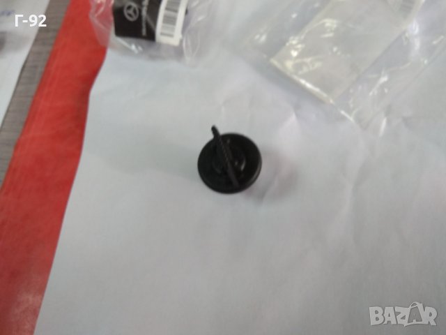 A1648260082**NEU**MERCEDES-BENZ**W164**ML-GL**ФАСУНГА ЗА ГАБАРИТИТЕ В ЗАДНИЯТ СТОП , снимка 7 - Части - 39761982