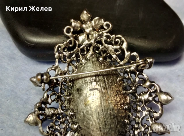 ЕФЕКТНА КРИСТАЛНА ФИЛИГРАНЕН СТИЛ СРЕБРИСТА РЕТРО АРТ БРОШКА 41602, снимка 5 - Други - 51280223