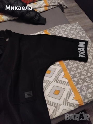 Negativ вълнена жилетка, снимка 4 - Жилетки - 52972329