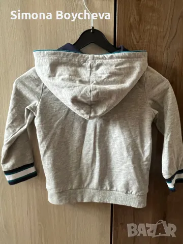 Детско горнище с качулка, снимка 3 - Детски анцузи и суичери - 49744998