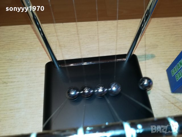 ПЕРПЕТОМОБИЛЕ-НЮТОНОВА ЛЮЛКА 2912211959, снимка 5 - Антикварни и старинни предмети - 35271734