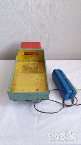 Стара китайска ламаринена играчка самосвал с дистанционно, снимка 12 - Колекции - 43674745