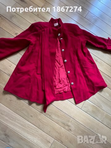 Червена пелерина, снимка 7 - Палта, манта - 36810795