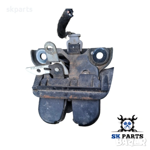 Брава заден капак комби за Ауди А4 Б6/Audi A4 B6, снимка 2 - Части - 53442087